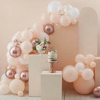 Arche de ballons rose gold, p&ecirc;che &amp; blanc