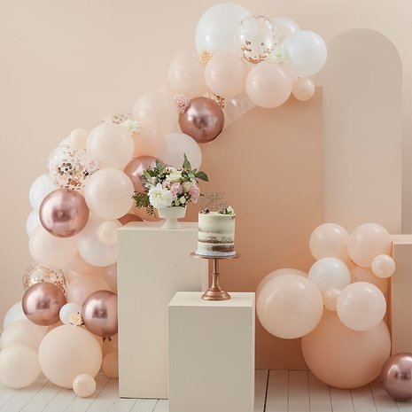 Arche de ballons rose gold, pêche & blanc