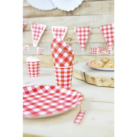 ASSIETTES FESTONNEES GUINGUETTE ET OR 